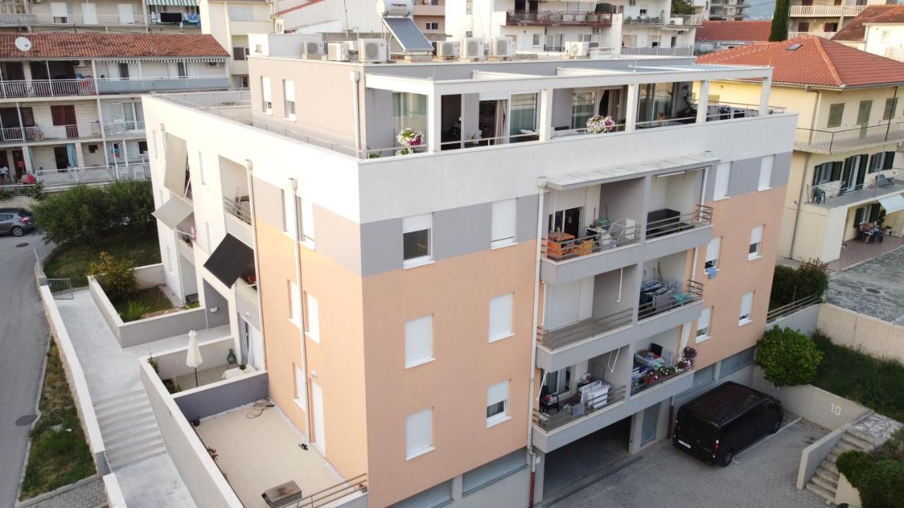 Cozy Apartment With Free Private Parking Split Luaran gambar